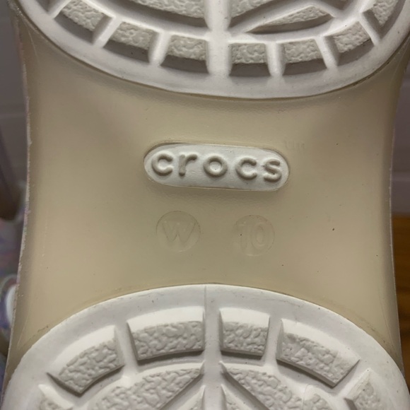 CROCS pastel floral, purple, pink and white flowered women size 10 Footwear - Picture 12 of 12